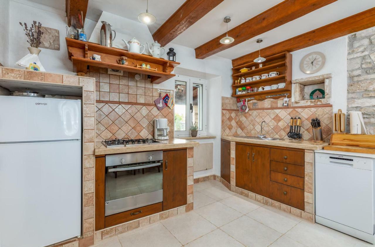 Holiday Home Ana กานฟานาร์ ภายนอก รูปภาพ