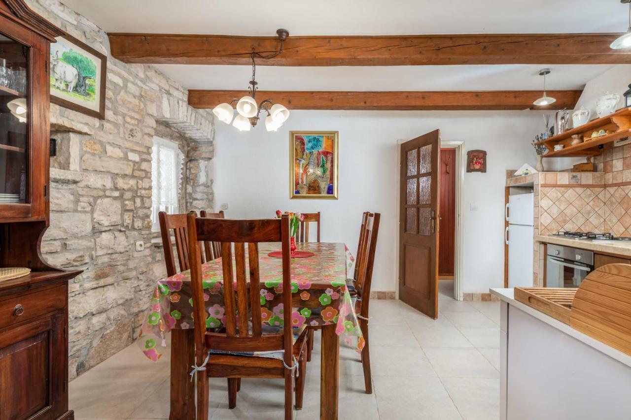 Holiday Home Ana กานฟานาร์ ภายนอก รูปภาพ